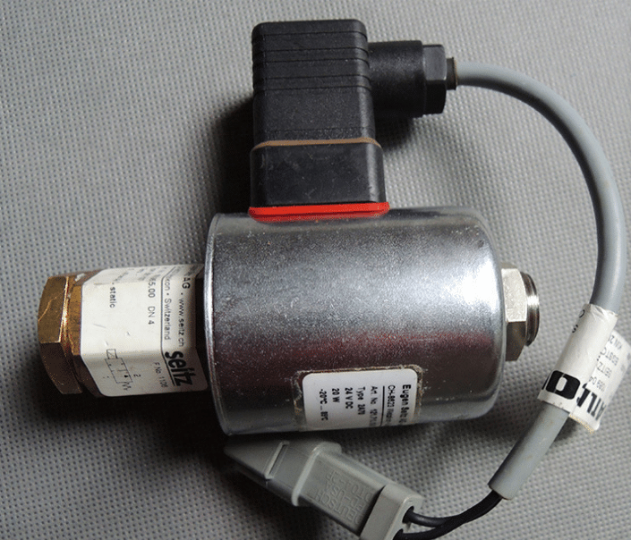 1089045110 Solenoid Valve Atlas Copco Screw Air Compressor 3 1089045110 Solenoid Valve Premum Product