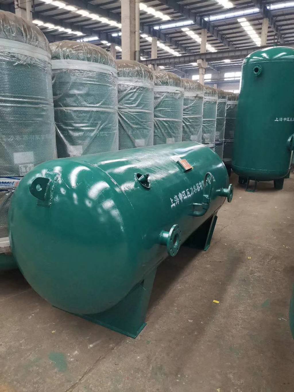 2.5 m3 Shen Jiang Air Tank - Reputable Chinese Brand 8,10,13 Bar 3 Shanghai Shenjiang brand air compressor air tank