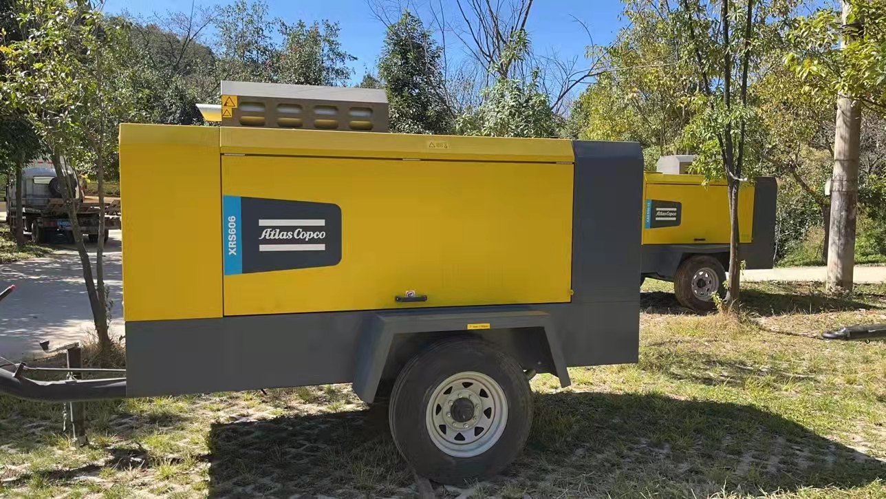 阿特拉斯移动空压机用户手册零件清单目录 - 中国供应商 1 Atlas Copco Mobile Compressor XRS606 China Distribution Network